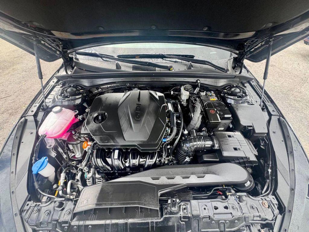 Kia K5 - Thumbnail 18