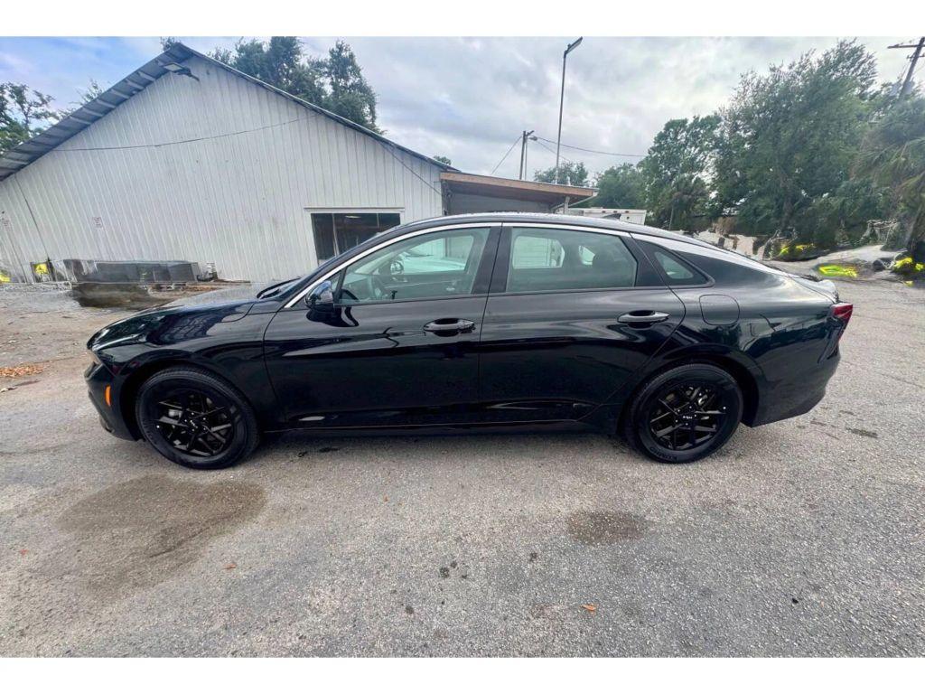 Kia K5 - Thumbnail 12