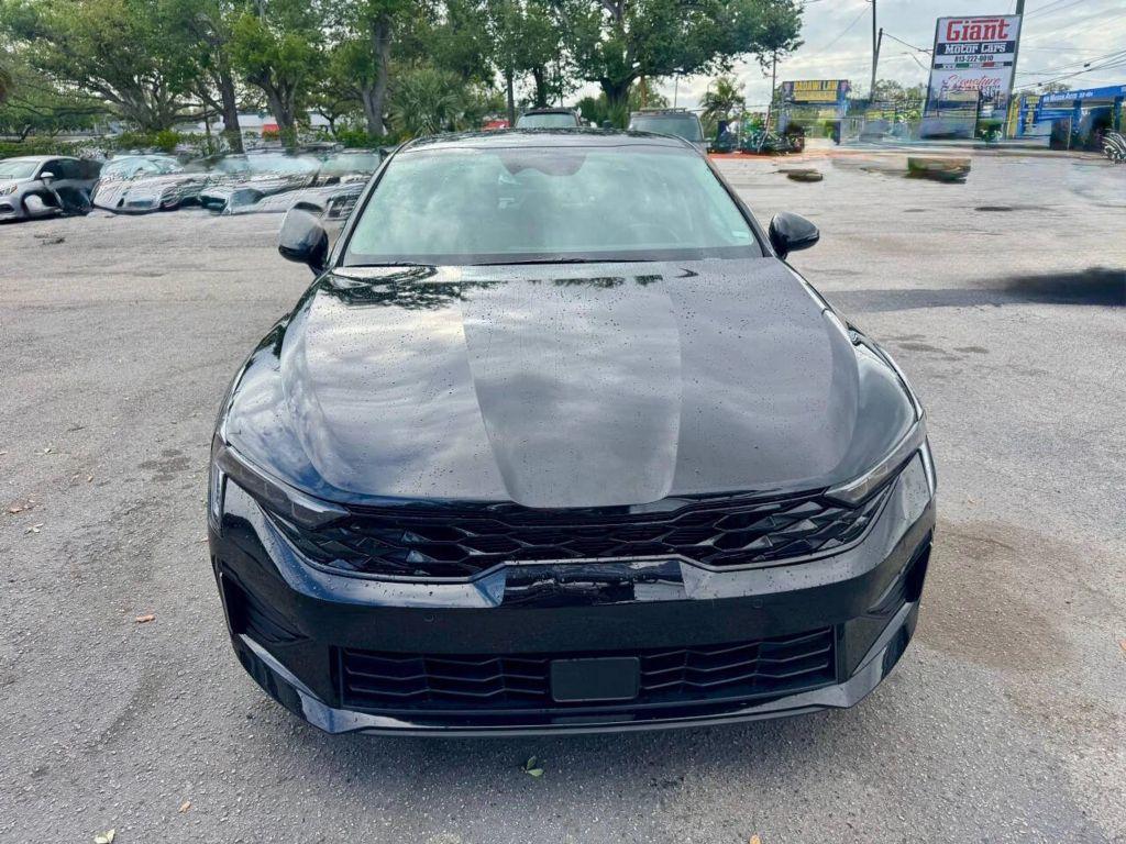 Kia K5 - Thumbnail 14