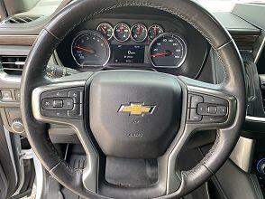 Chevrolet Suburban 1500 Lt - View 1