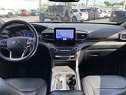 Ford Explorer Limited - Thumbnail 2