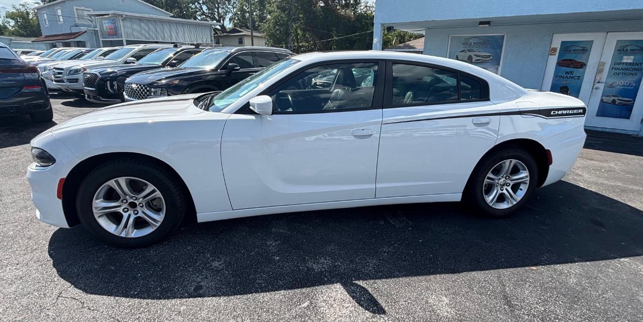 Dodge Charger - Thumbnail 3