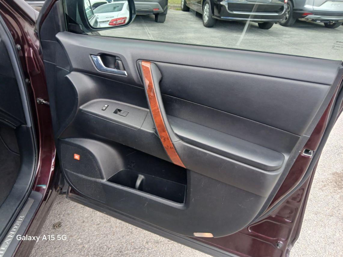 Toyota Highlander - Thumbnail 15