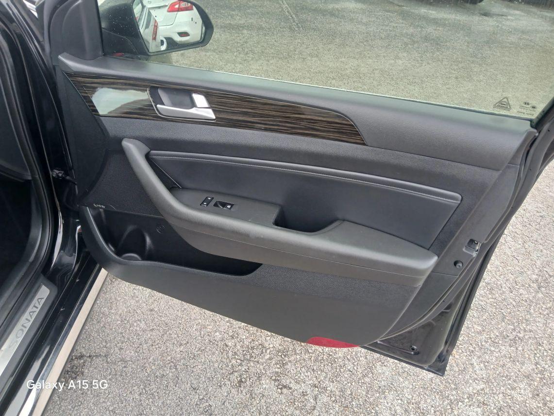 Hyundai Sonata - Thumbnail 18
