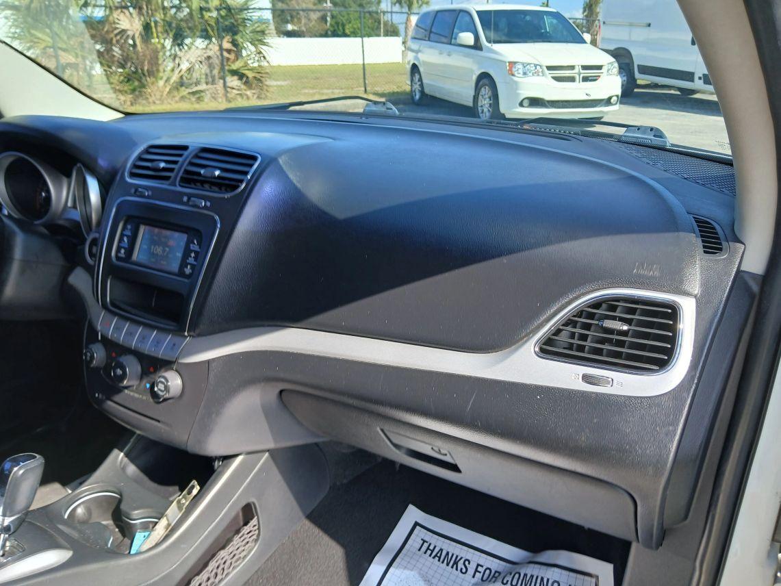 Dodge Journey - Thumbnail 17