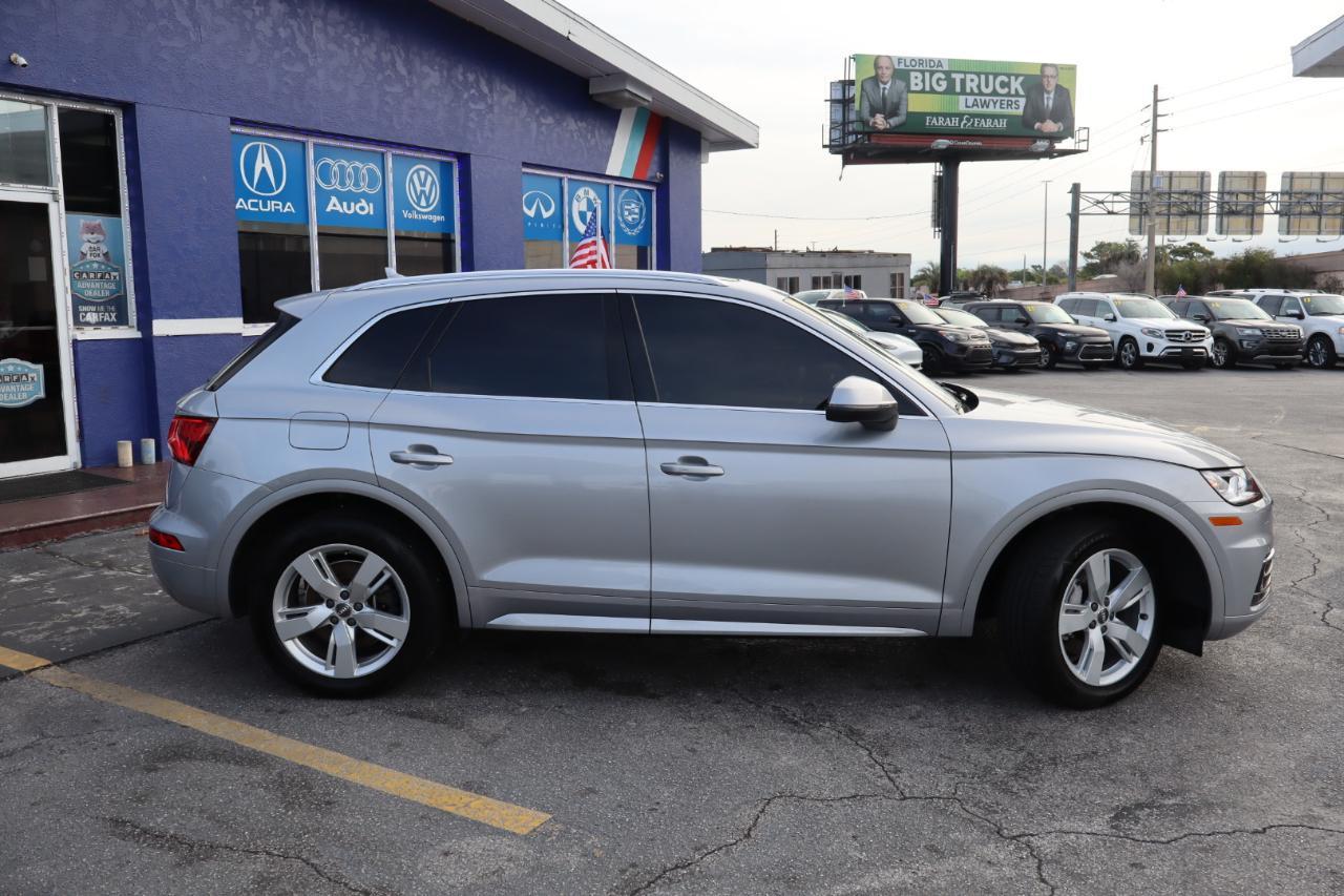 Audi Q52.0 Tfsi Tech Premium Plus - Thumbnail 2