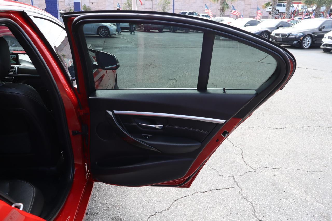 Bmw 3 Series330I Sedan South Africa - Thumbnail 18