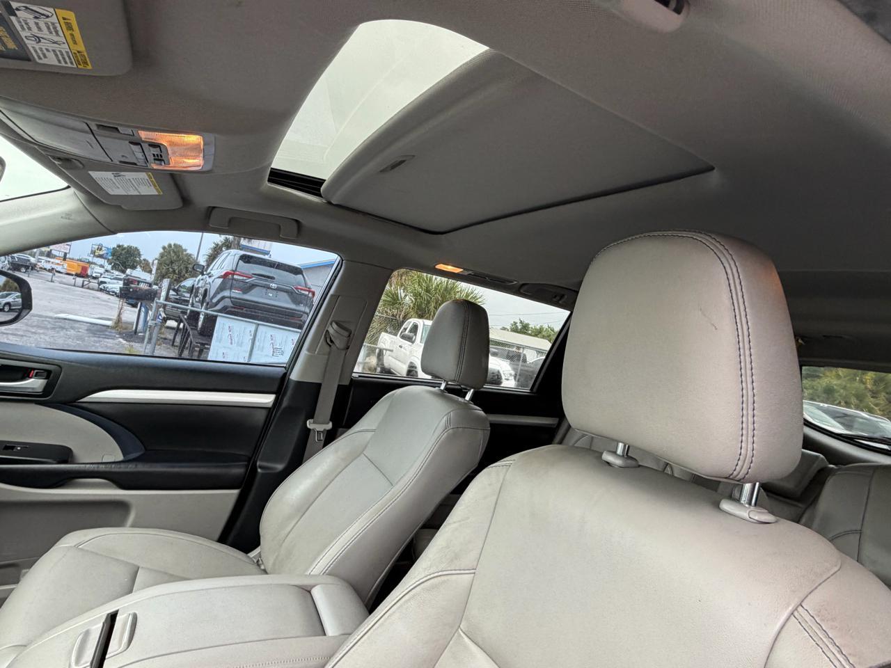 Toyota Highlanderfwd 4Dr V6 Xle (Natl) - Thumbnail 10