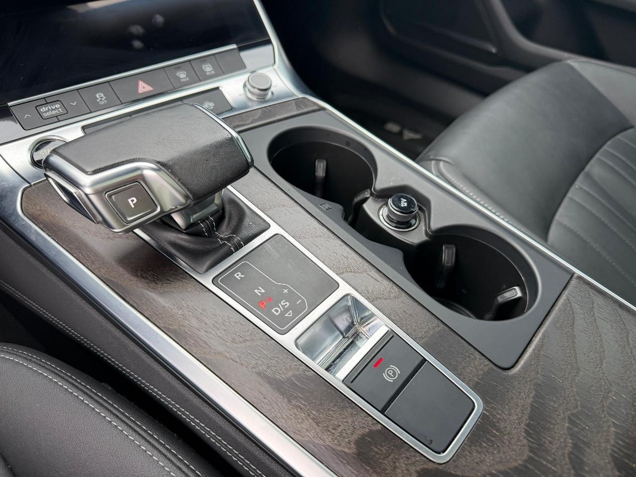 Audi A6Premium Plus 45 Tfsi Quattro - Thumbnail 9