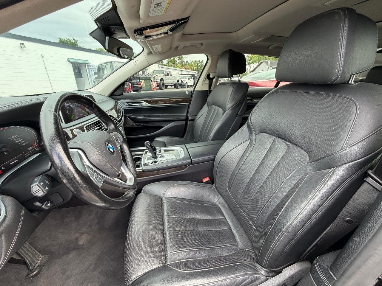 Bmw 7-Series740I - Thumbnail 11