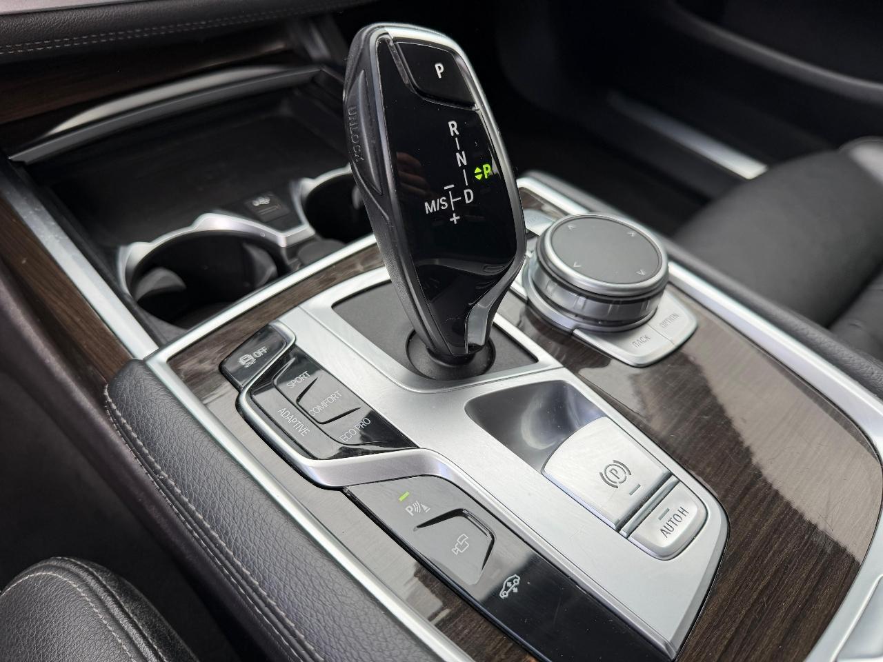 Bmw 7-Series740I - Thumbnail 14