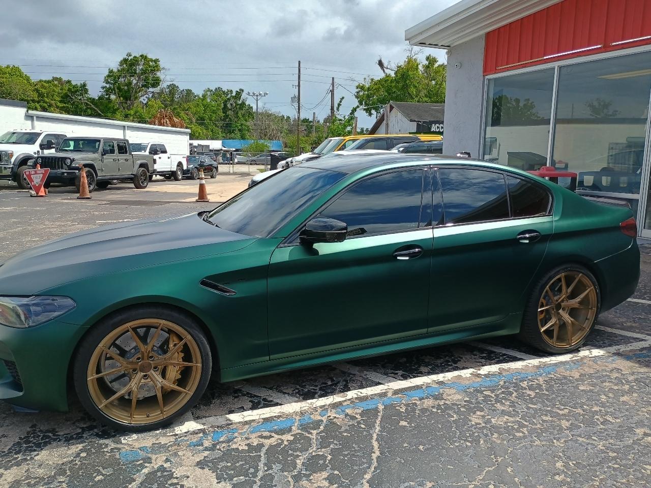 Bmw M5Sedan - Thumbnail 4