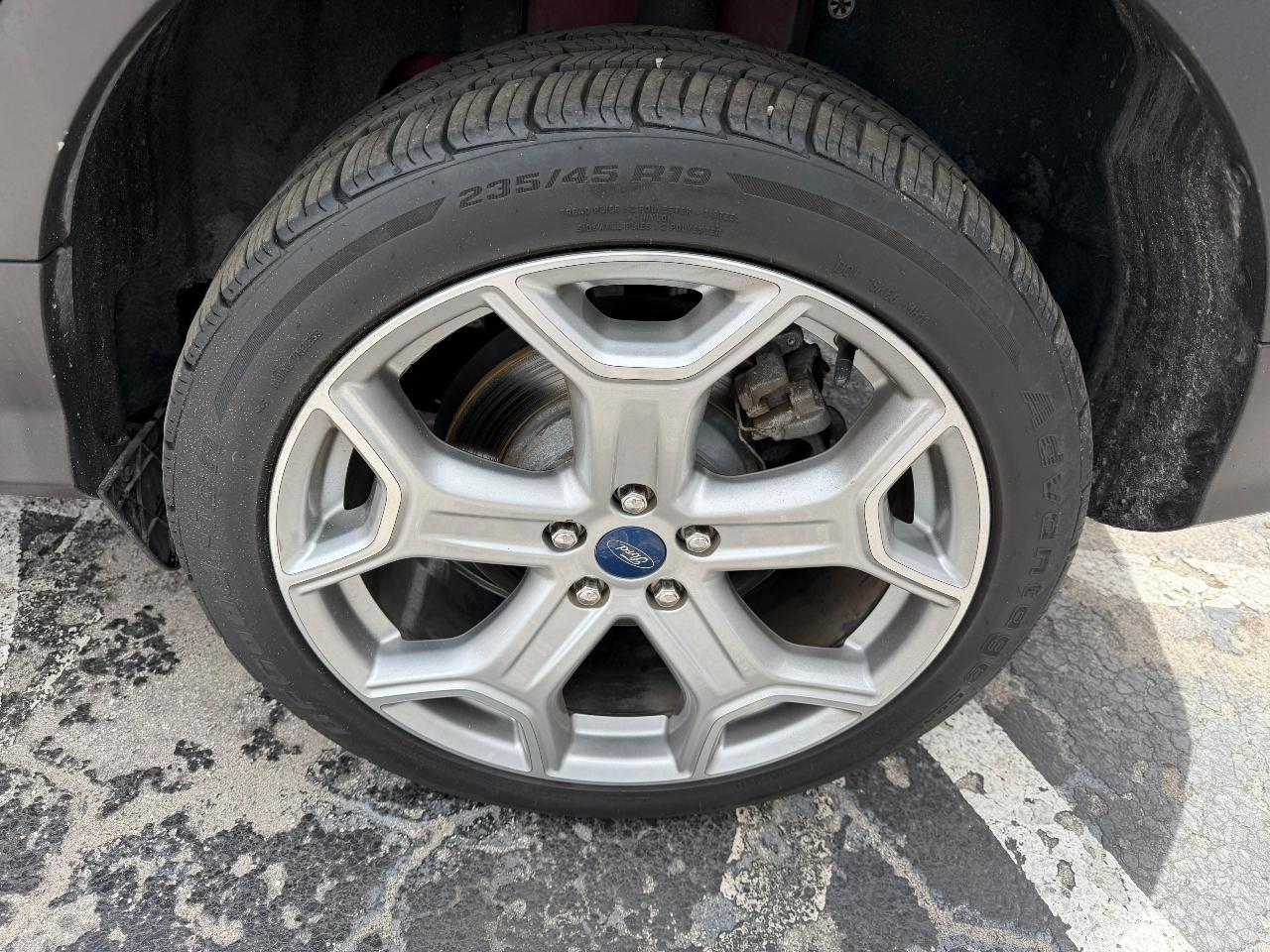 Ford Escapetitanium Fwd - Thumbnail 9