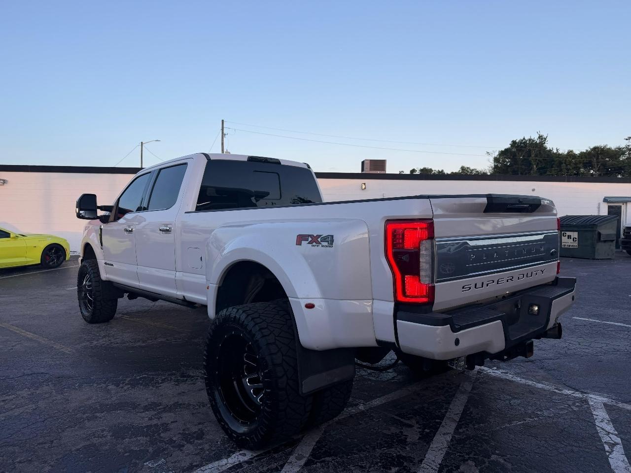 Ford F-350 Sdplatinum Crew Cab Long Bed Drw 4Wd - Thumbnail 5