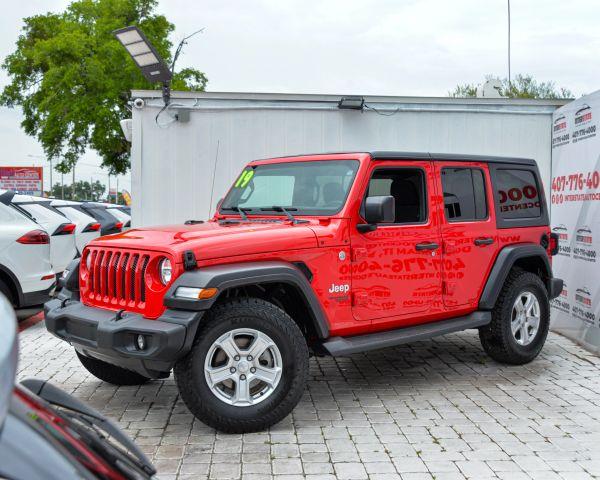 JEEP WRANGLER UNLIMITED - Thumbnail 3