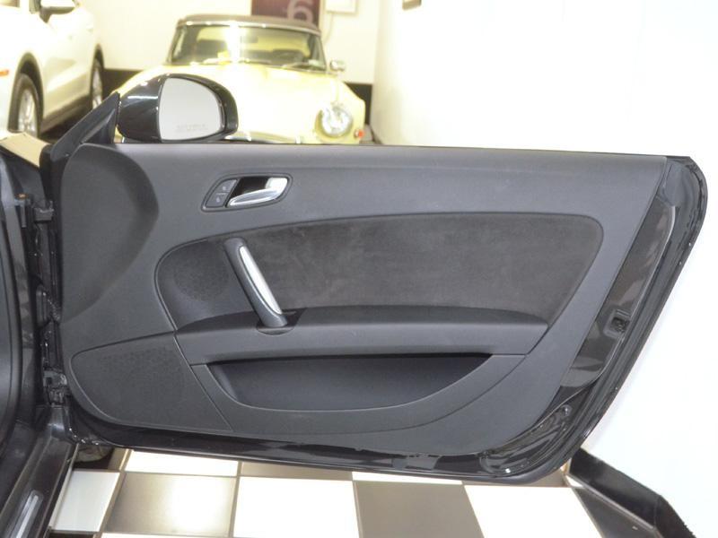 Audi Tt 2.0T Premium Plus *Convertible*Premium Plus*Quattro*2.0T - Thumbnail 18