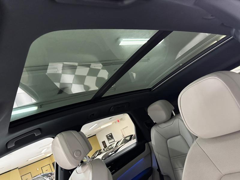 Porsche Cayenne S *1 Owner*Premium +*Park Assist*100K+ Msrp*17,800 Mi* - Thumbnail 15