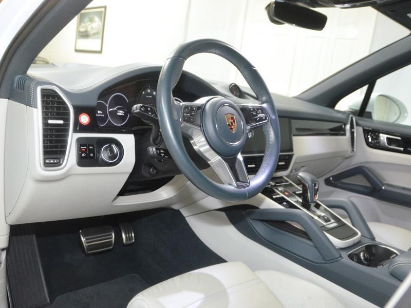 Porsche Cayenne S *1 Owner*Premium +*Park Assist*100K+ Msrp*17,800 Mi* - Thumbnail 19