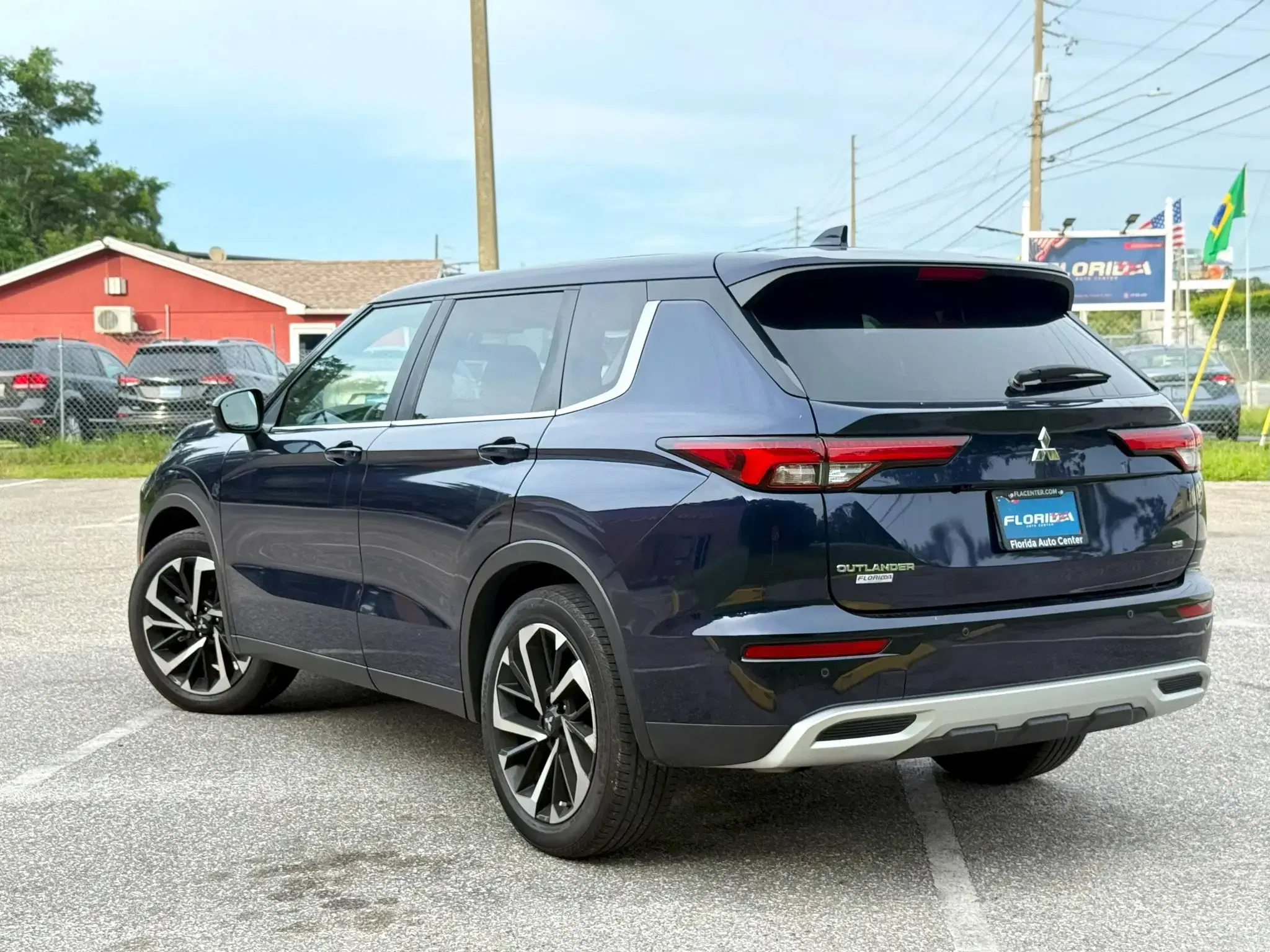 Mitsubishi Outlander Se - Thumbnail 4