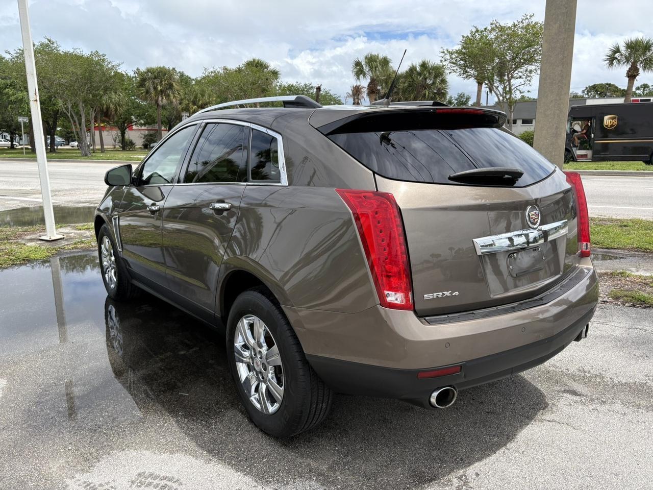 Cadillac SRX - Thumbnail 3