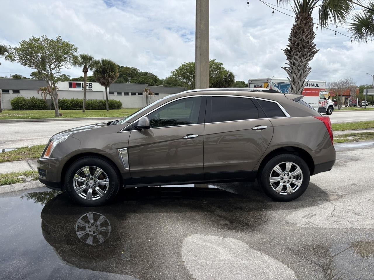 Cadillac SRX - Thumbnail 2