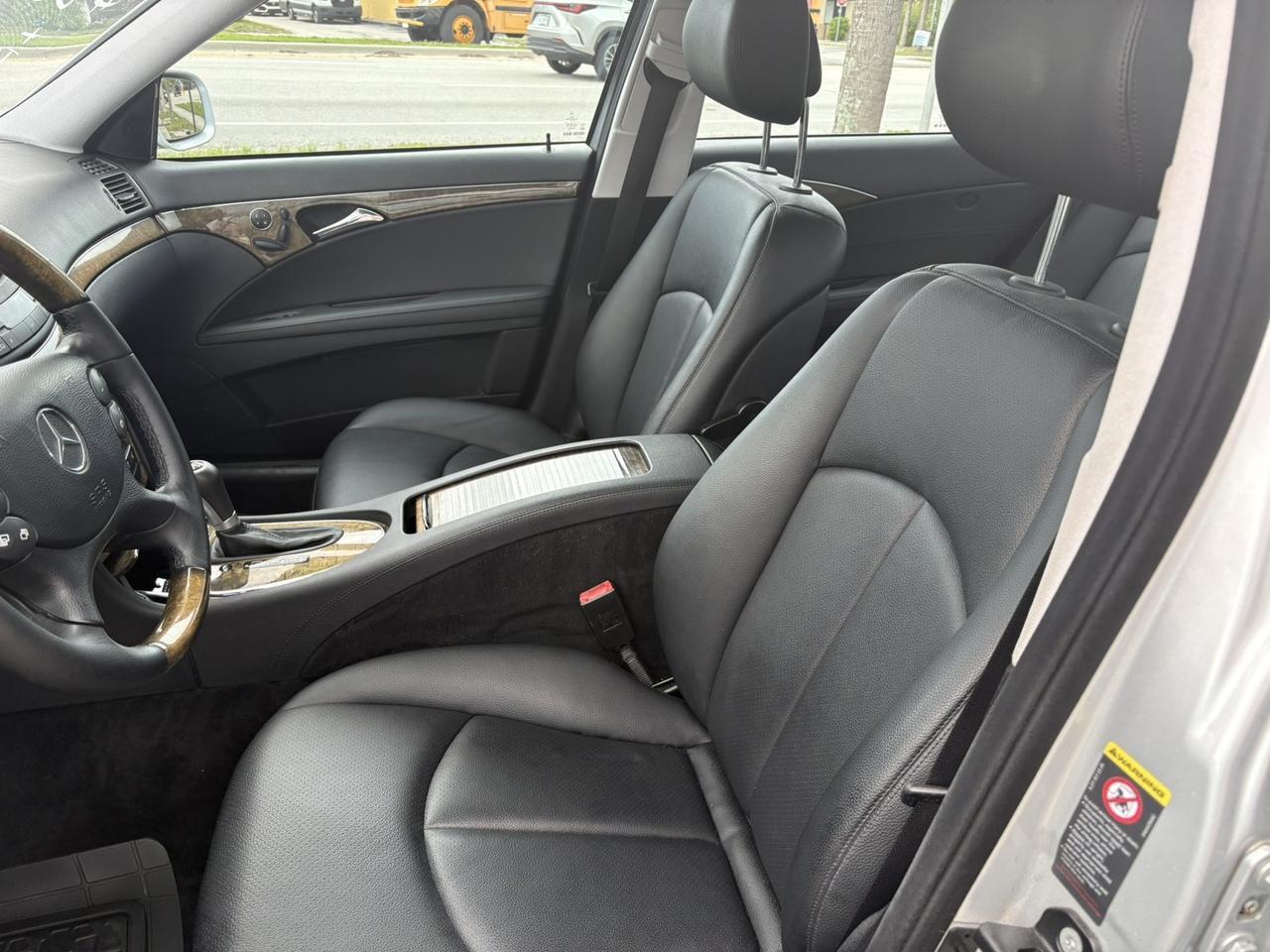 Mercedes-Benz E-Class - Thumbnail 7