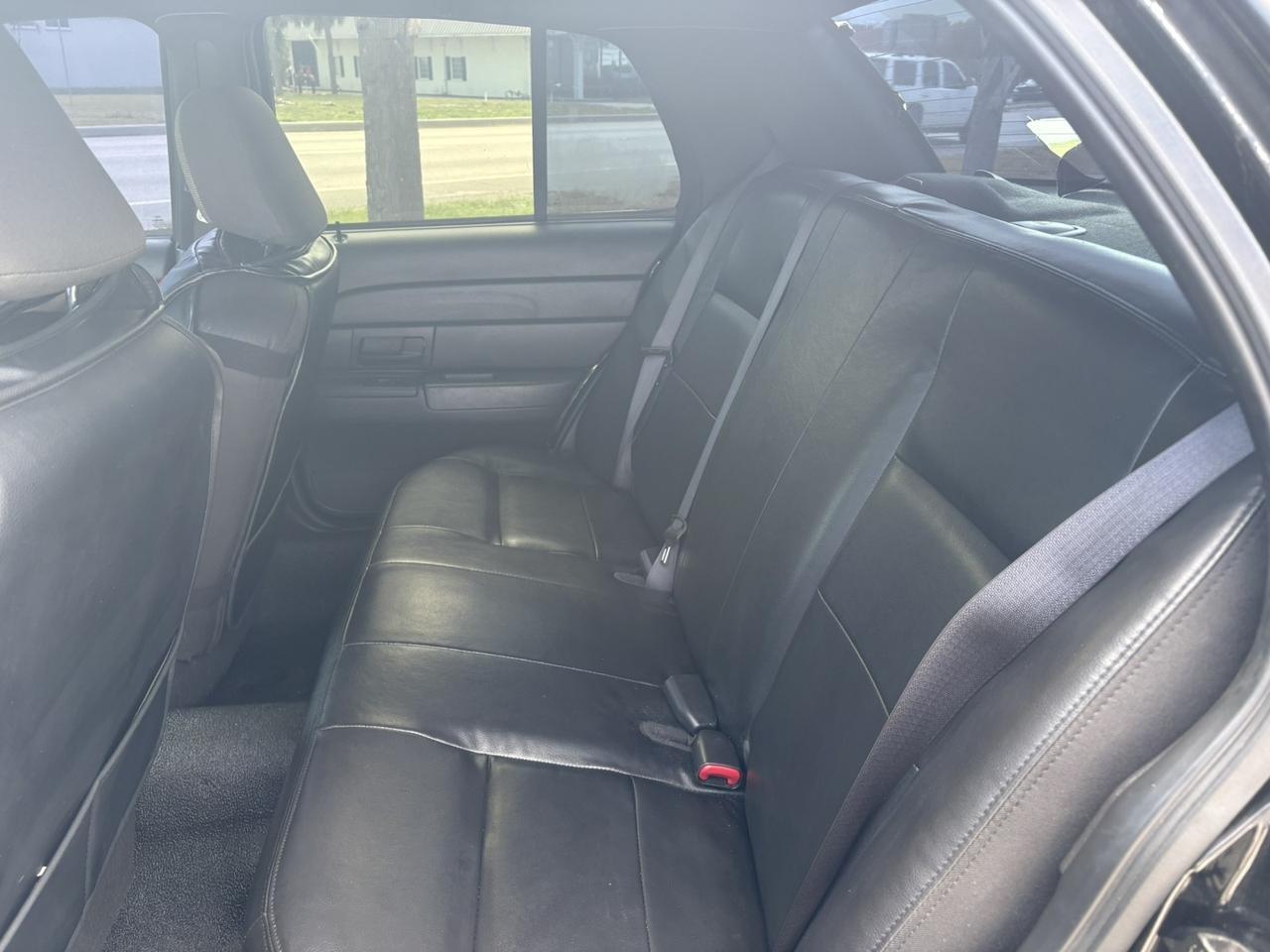 Ford Police Interceptor (fleet-only) - Thumbnail 7