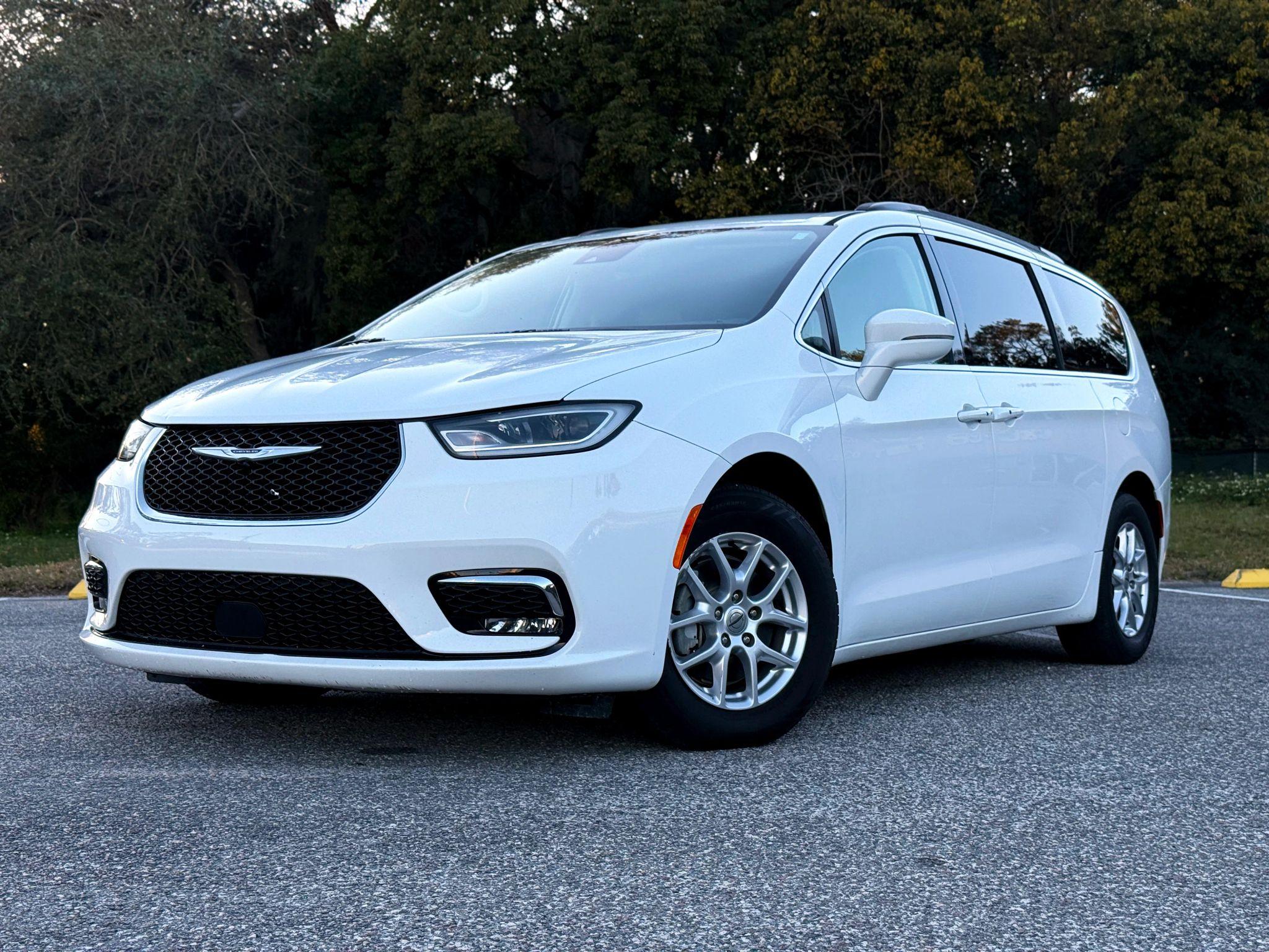 Chrysler Pacifica Touring L - Thumbnail 7