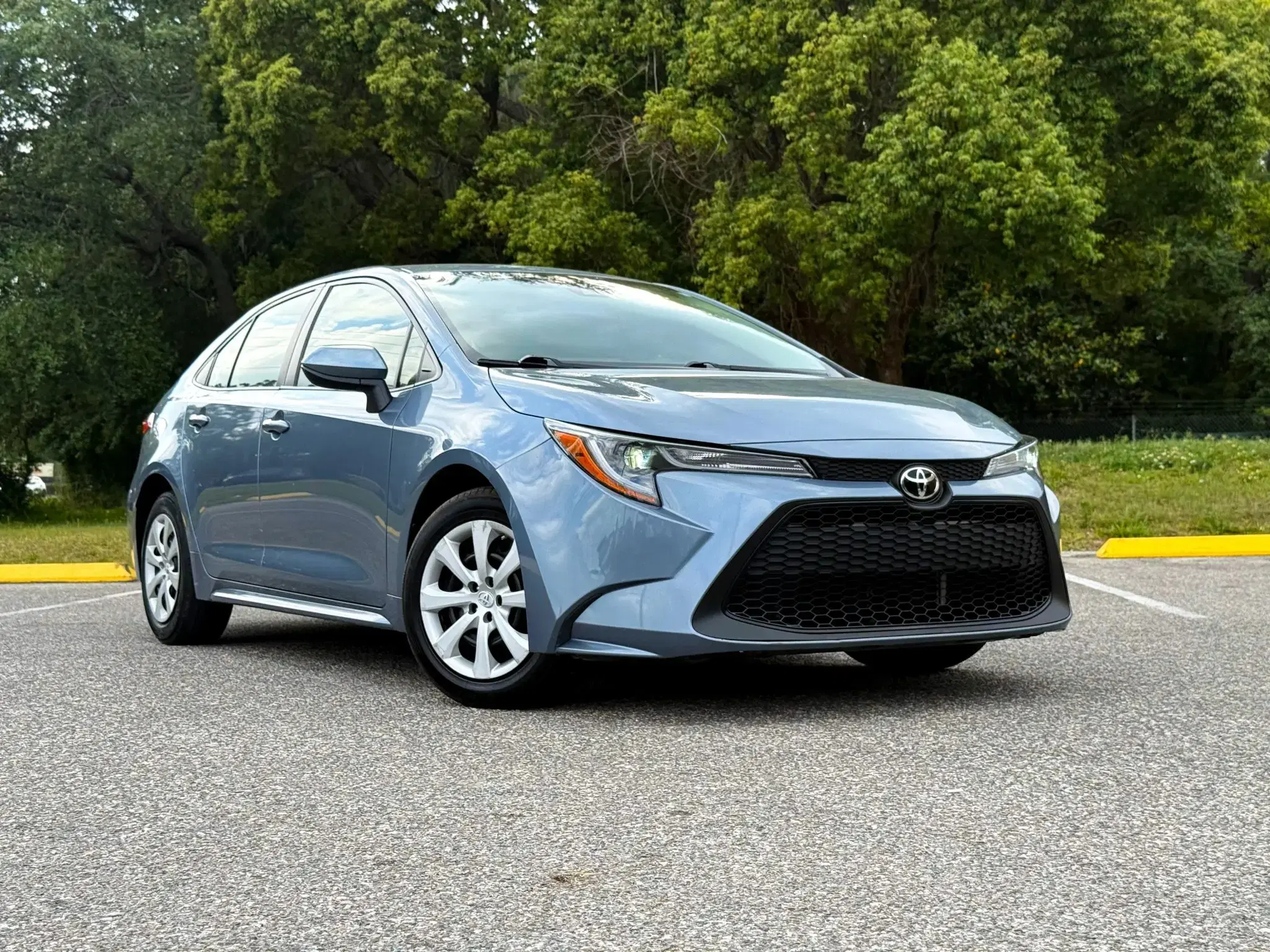 Toyota Corolla Le - View 1