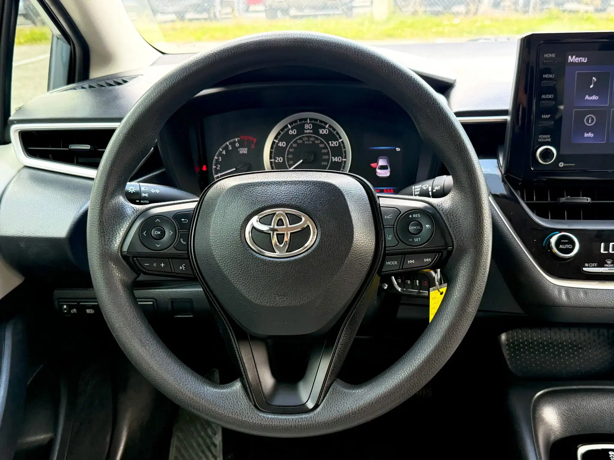 Toyota Corolla Le - Thumbnail 14