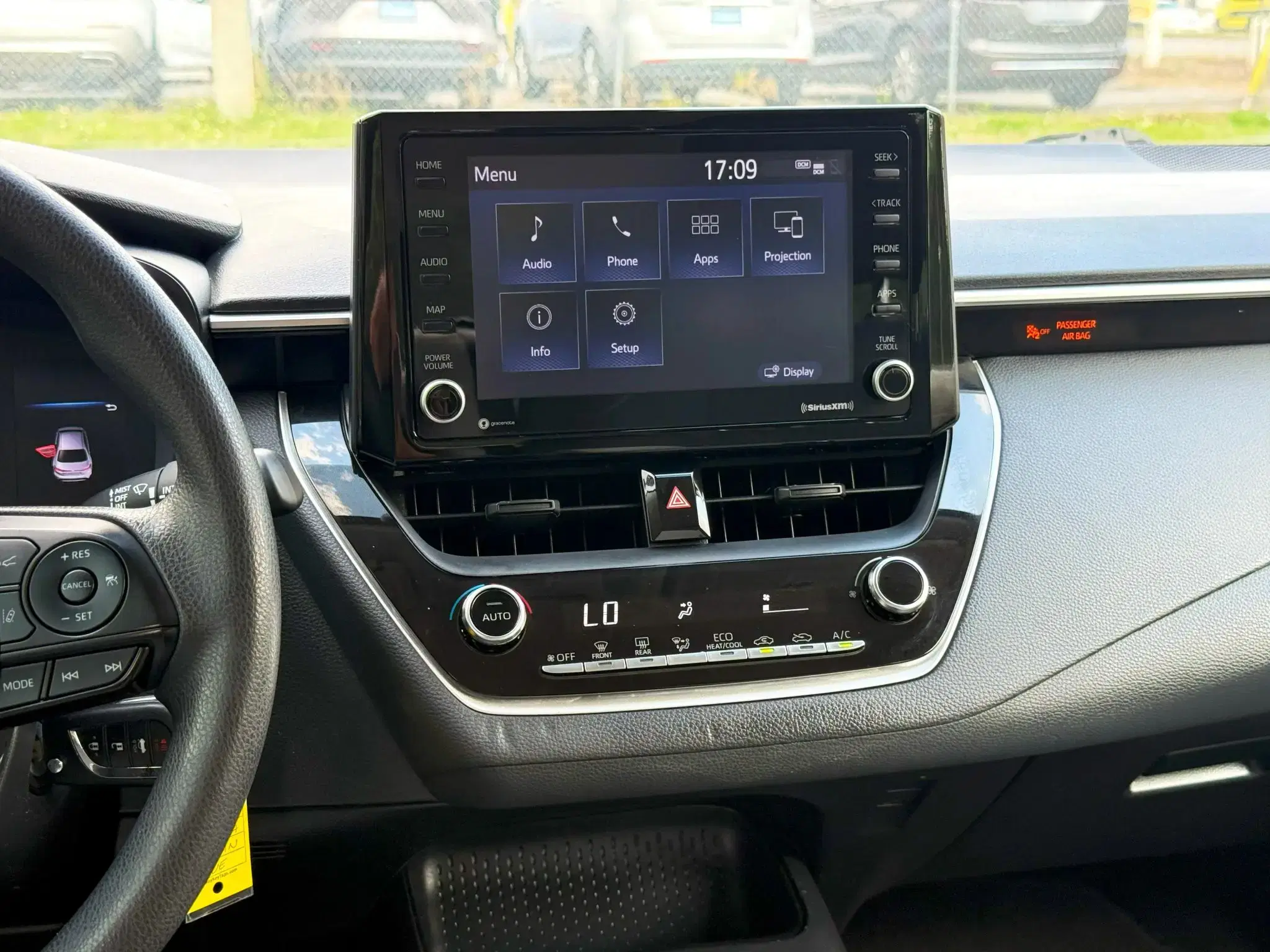 Toyota Corolla Le - Thumbnail 17