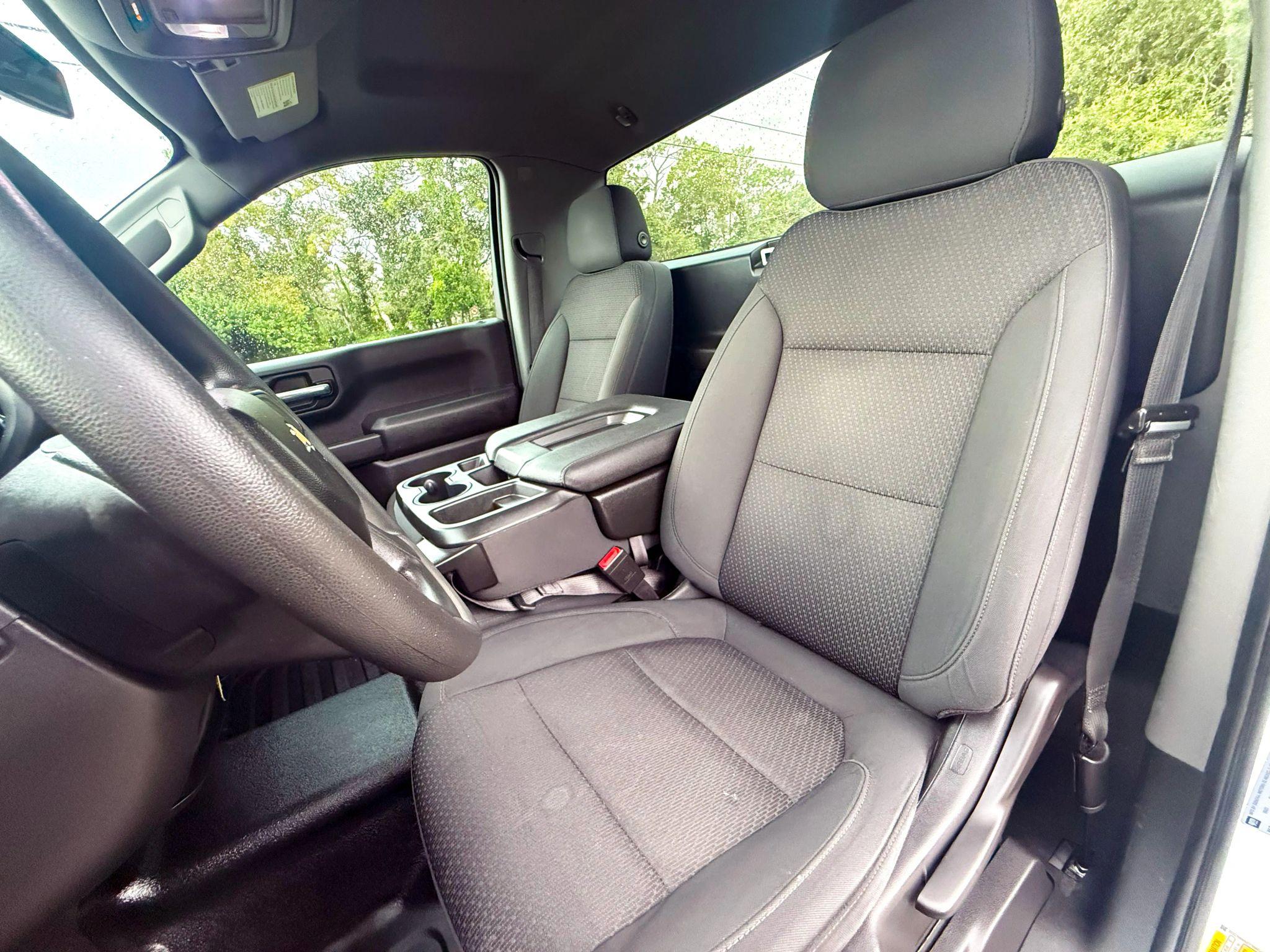 Chevrolet Silverado 1500 - Thumbnail 13