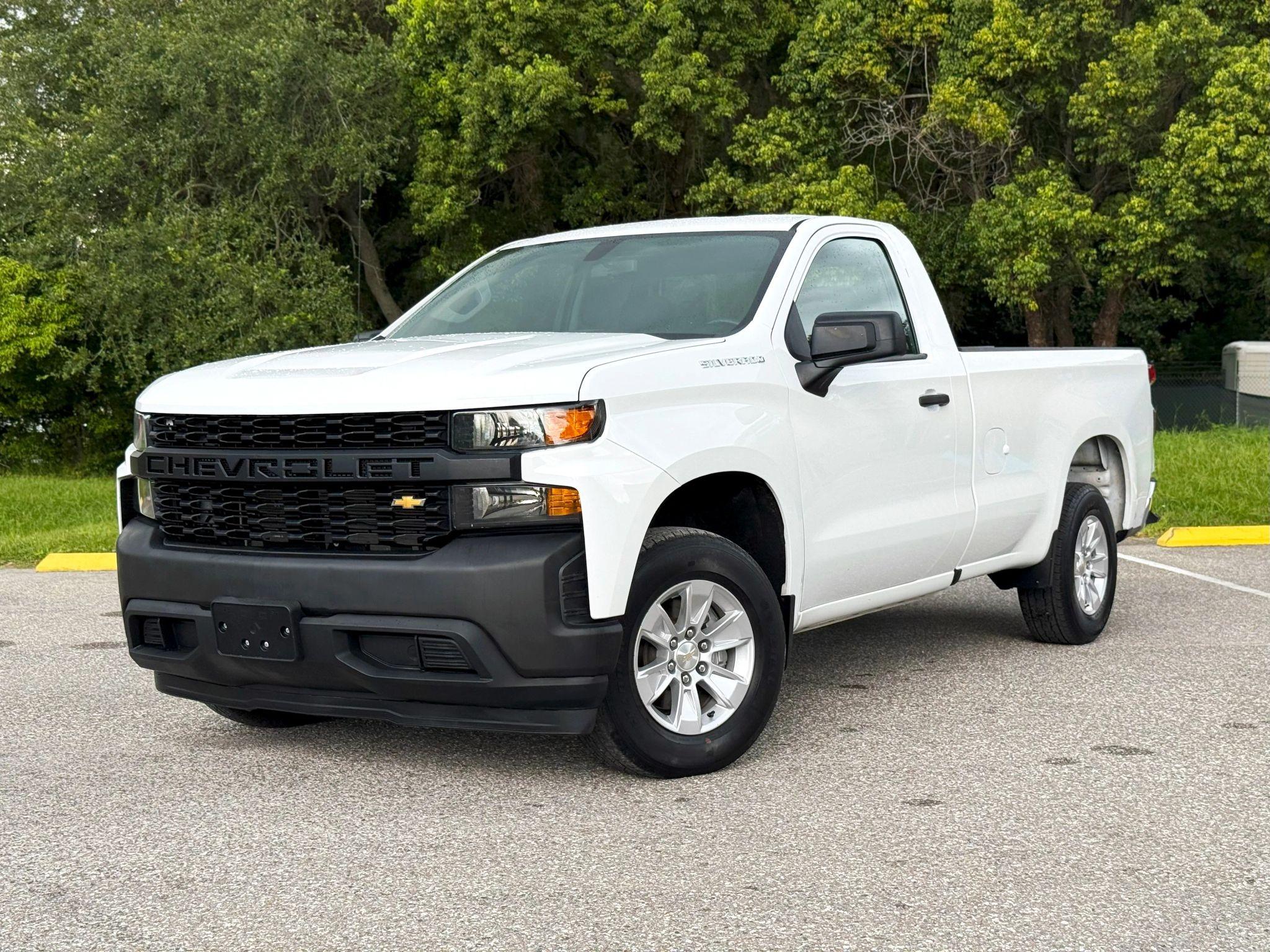 Chevrolet Silverado 1500 - Thumbnail 2