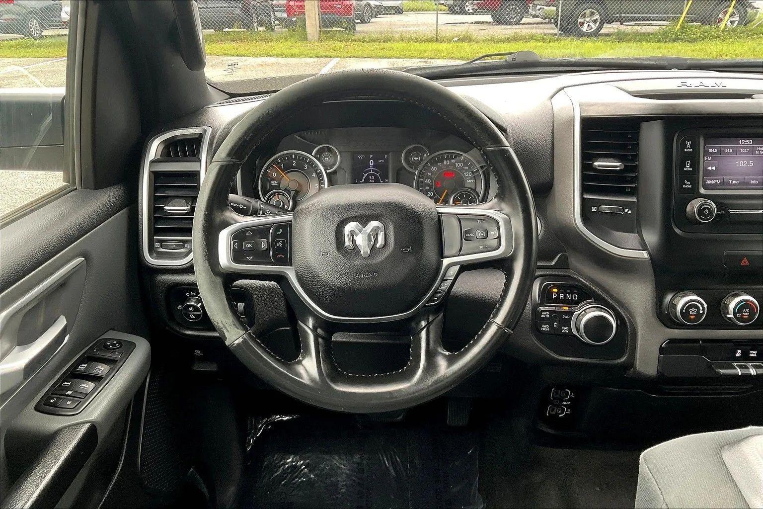 Ram 1500 Lone Star - Thumbnail 17