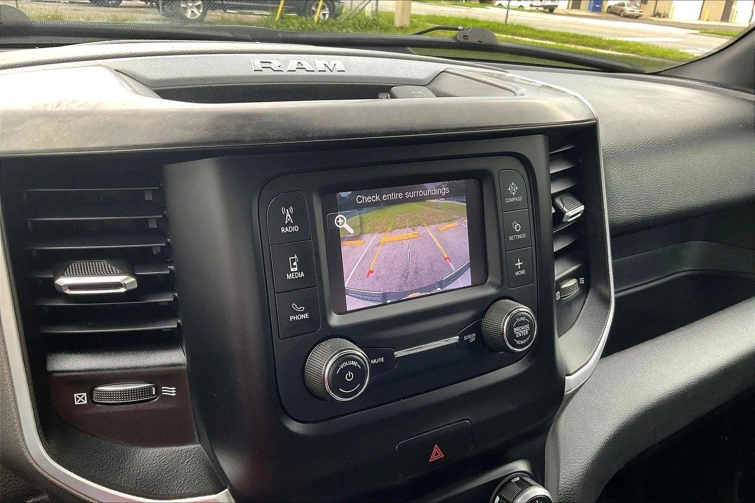 Ram 1500 Lone Star - Thumbnail 20