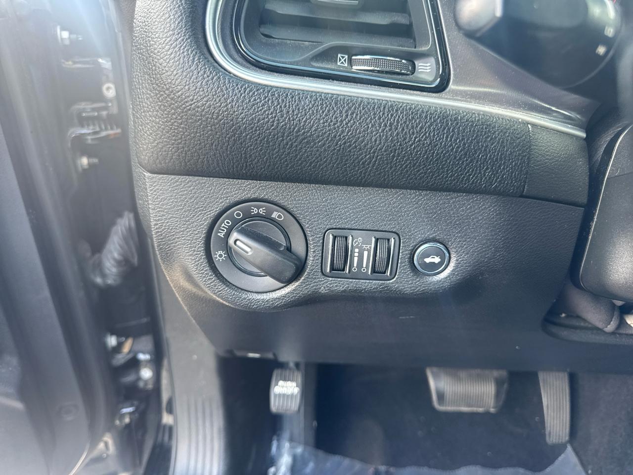 Dodge Challenger Sxt - Thumbnail 16