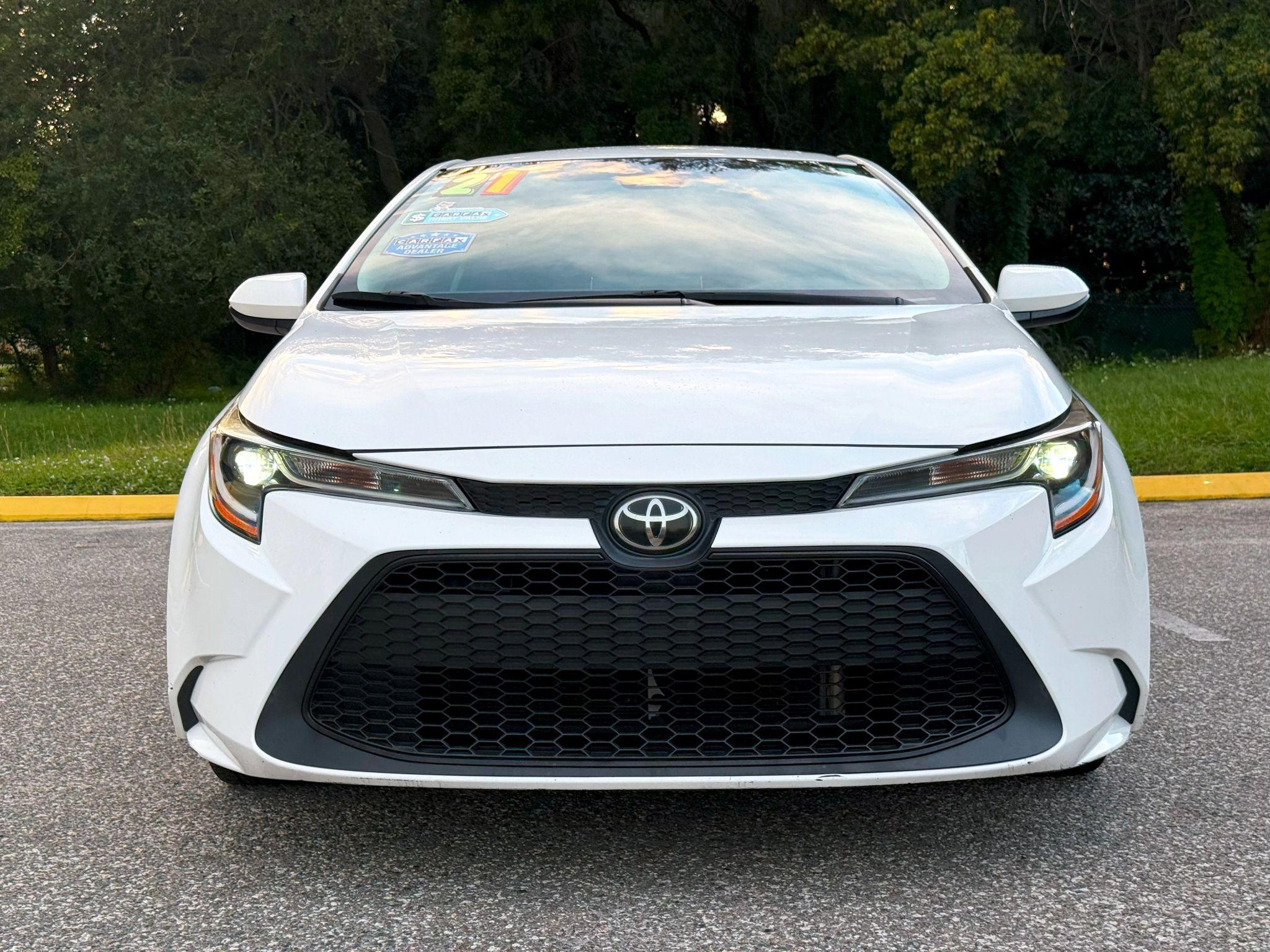 Toyota Corolla Le - Thumbnail 6