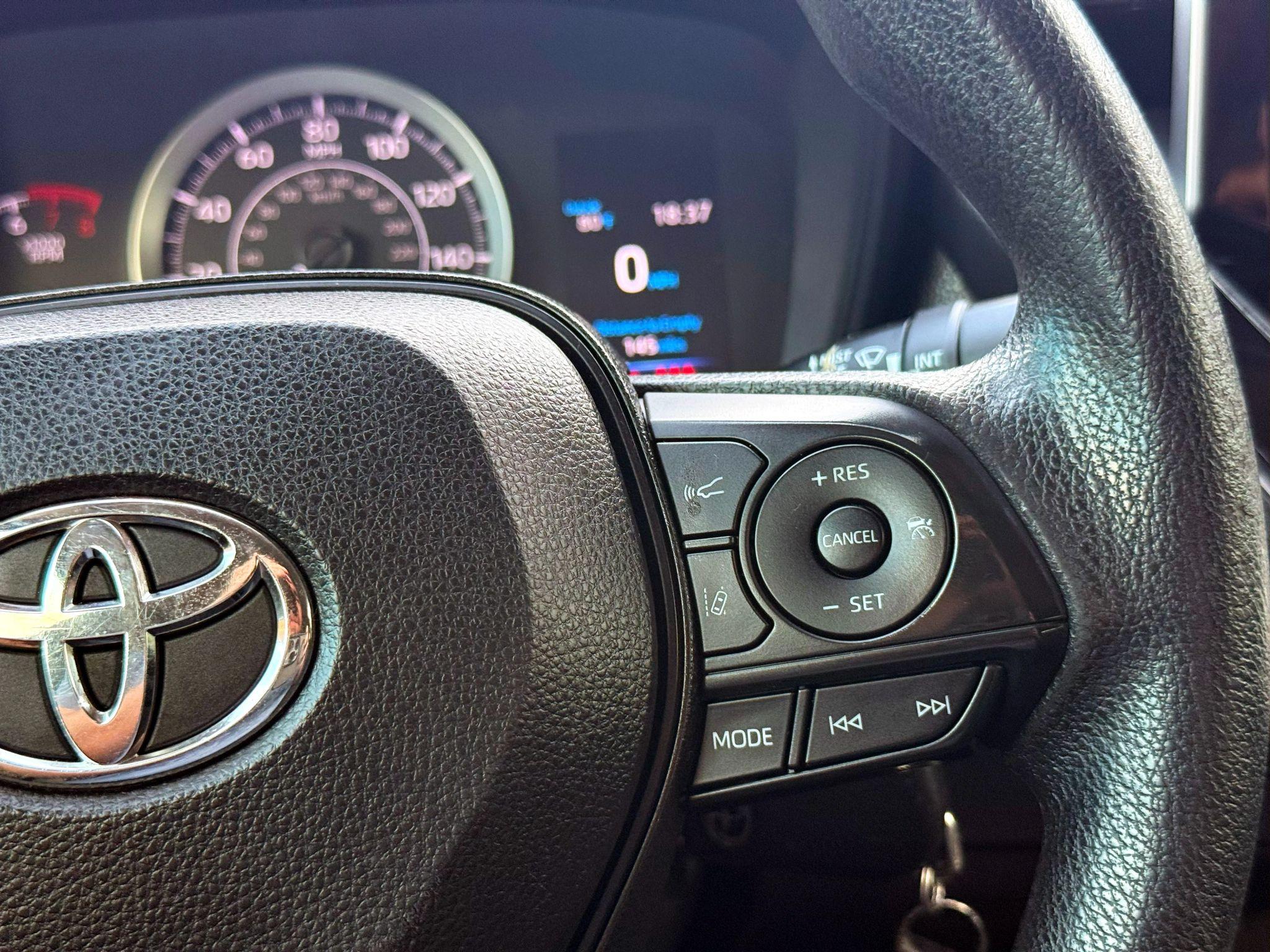 Toyota Corolla Le - Thumbnail 17