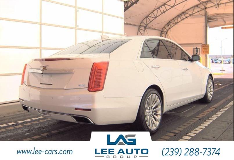 Cadillac Cts Sedan Luxury Awd - Thumbnail 3