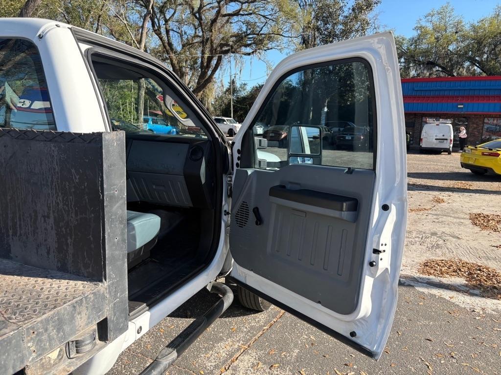 Ford F-550 Regular Cab Drw 2Wd - Thumbnail 15