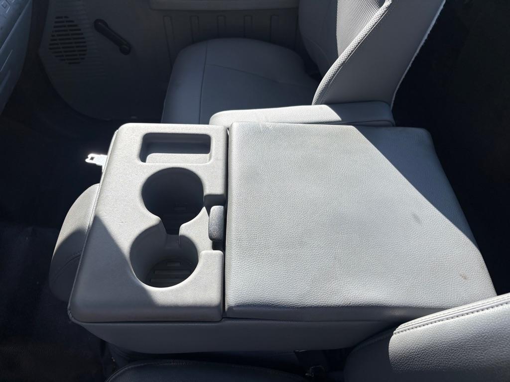 Ford F-550 Regular Cab Drw 2Wd - Thumbnail 14