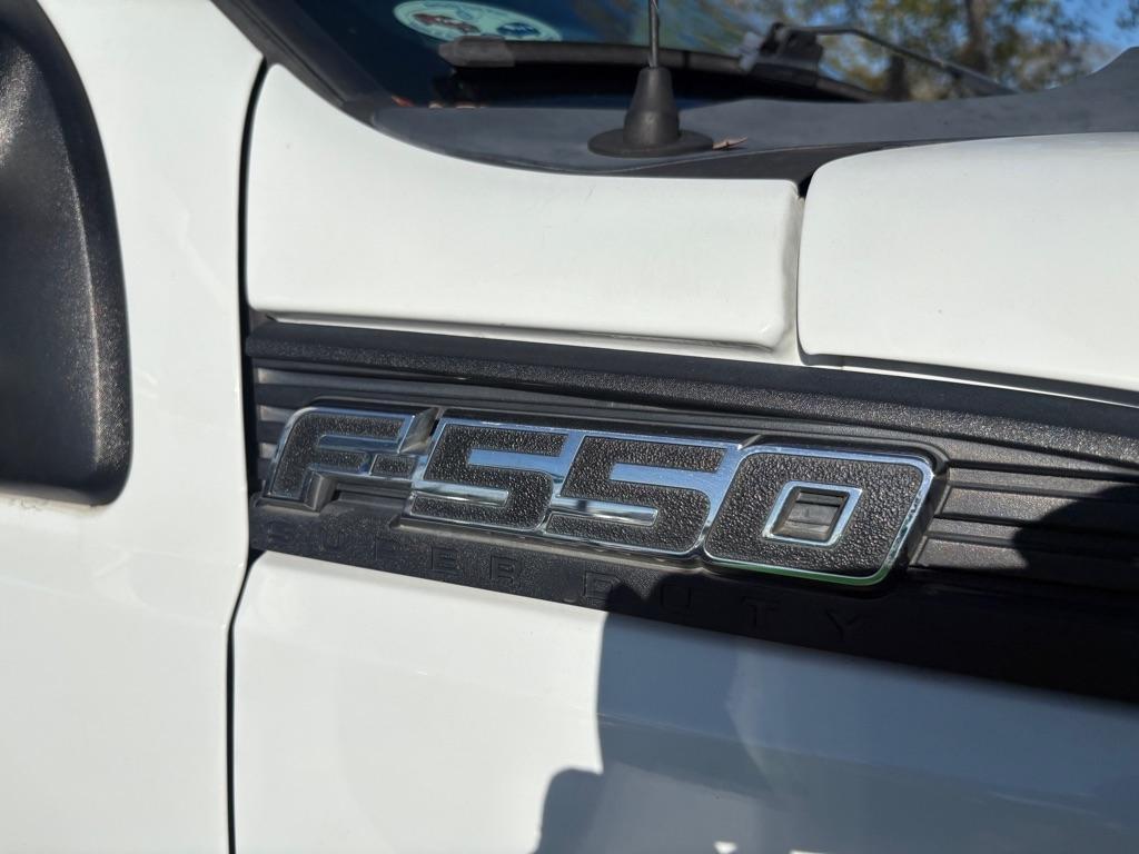 Ford F-550 Regular Cab Drw 2Wd - Thumbnail 2