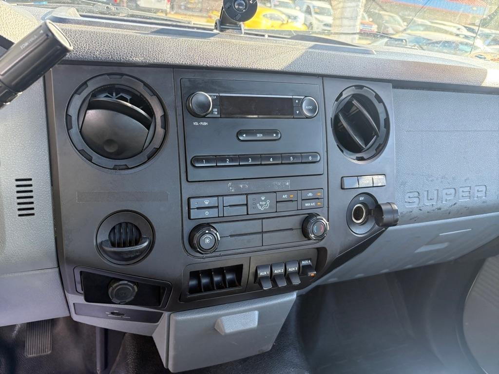 Ford F-550 Regular Cab Drw 2Wd - Thumbnail 13