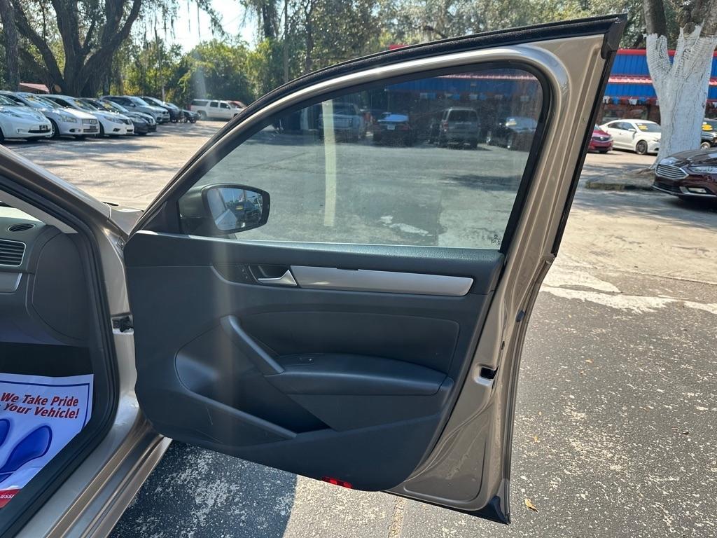 Volkswagen Passat Sport 5M - Thumbnail 17