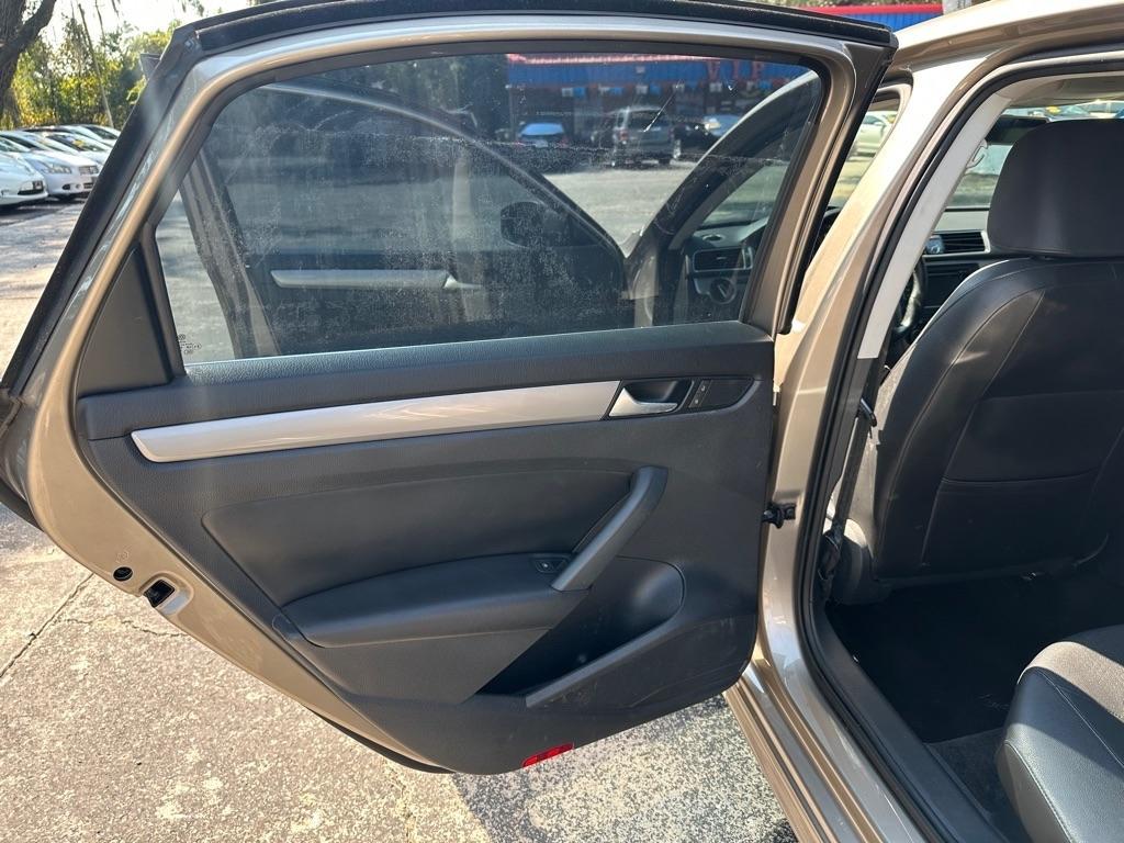 Volkswagen Passat Sport 5M - Thumbnail 15