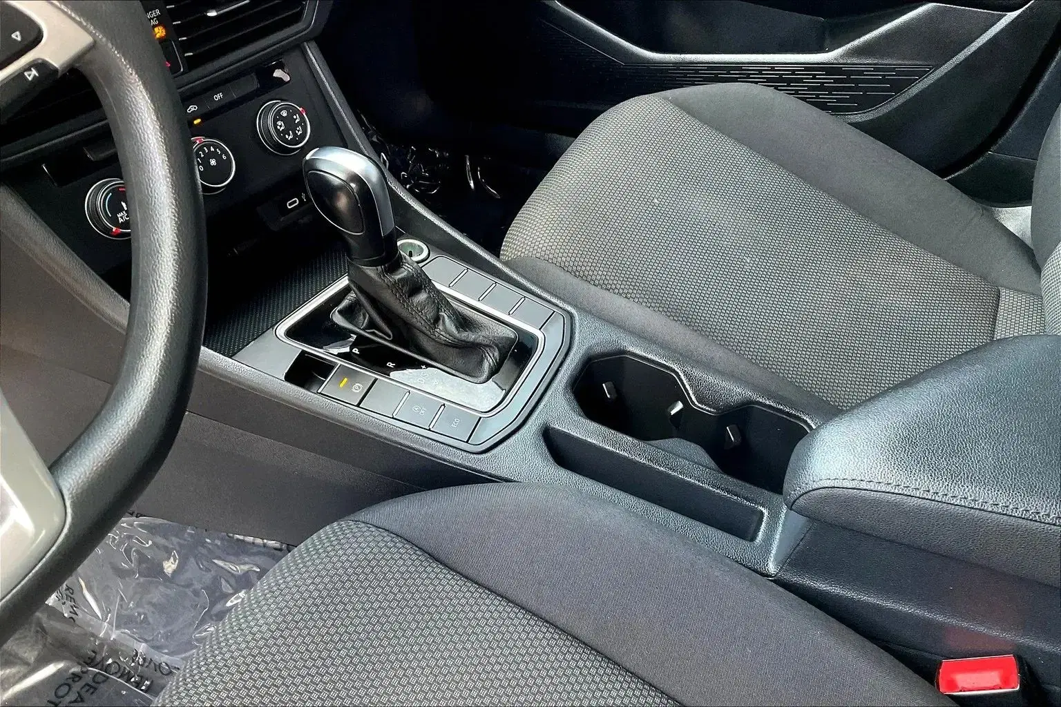 Volkswagen Jetta S - Thumbnail 11