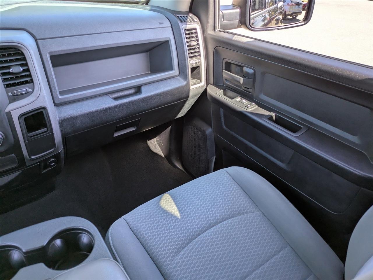 Ram 1500Tradesman Quad Cab 2Wd - Thumbnail 17