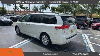 Toyota Sienna - Thumbnail 14