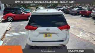 Toyota Sienna - Thumbnail 15