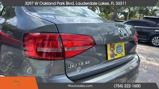 Volkswagen Jetta - Thumbnail 19